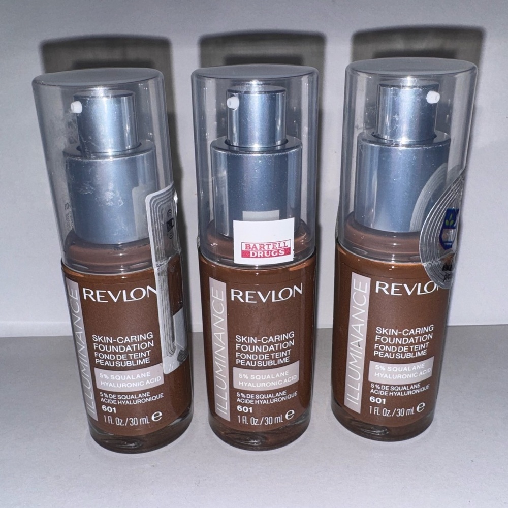 x3 Shade 601 SOFT NUTMEG - REVLON Illuminance SKIN-CARING Foundation x3 Bottles